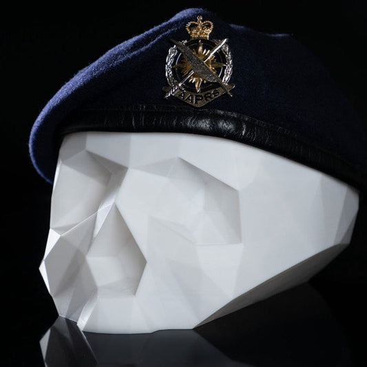 Black military beret